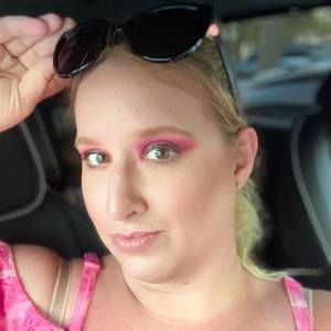 Meet your Posher, Rebekah